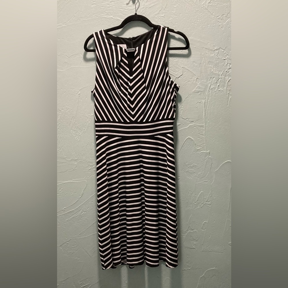 DR Collection
8 Dress